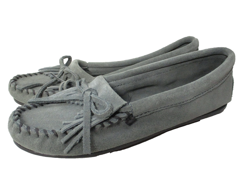 Minnetonka Gray Moccasins Slip On Shoes Womens Sz 6.5 Suede